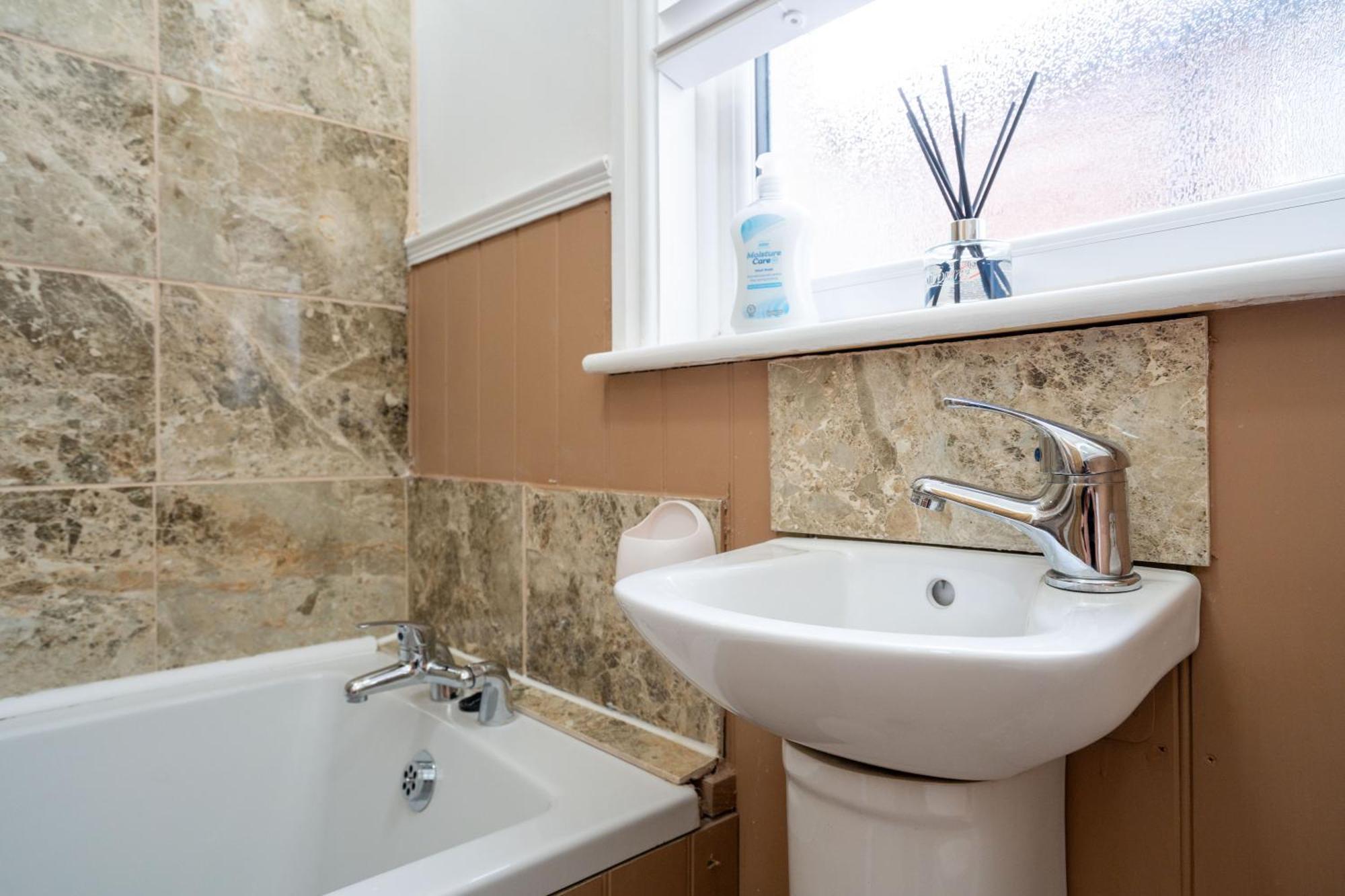 Swiss Haven - Spacious 3 Bedroom House